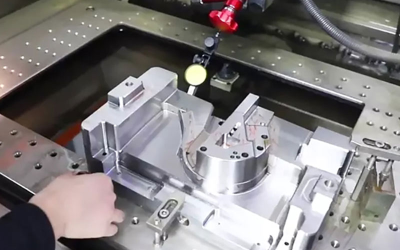 Mold-MAKing