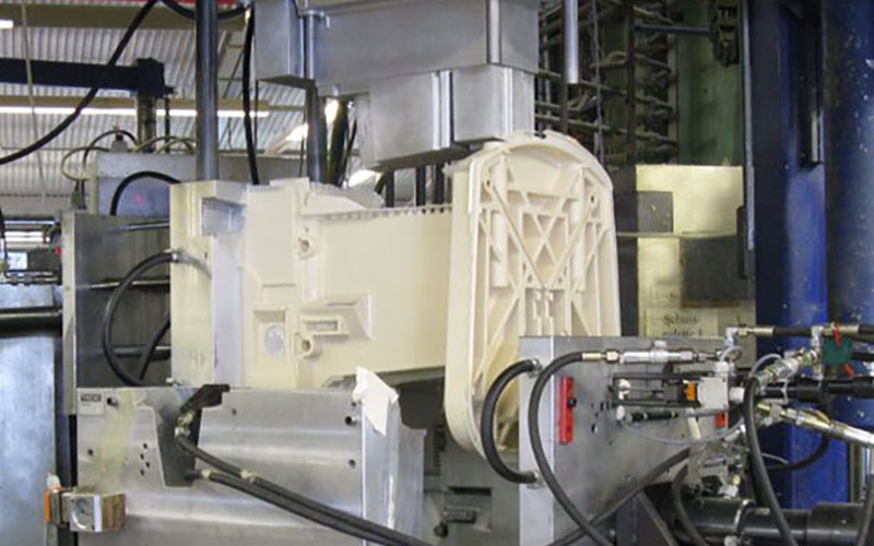 Reaction-Injection-Molding