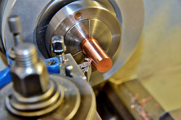 Cro-Pros-and-Cons-of-Steel-Injection-Mold-Tooling