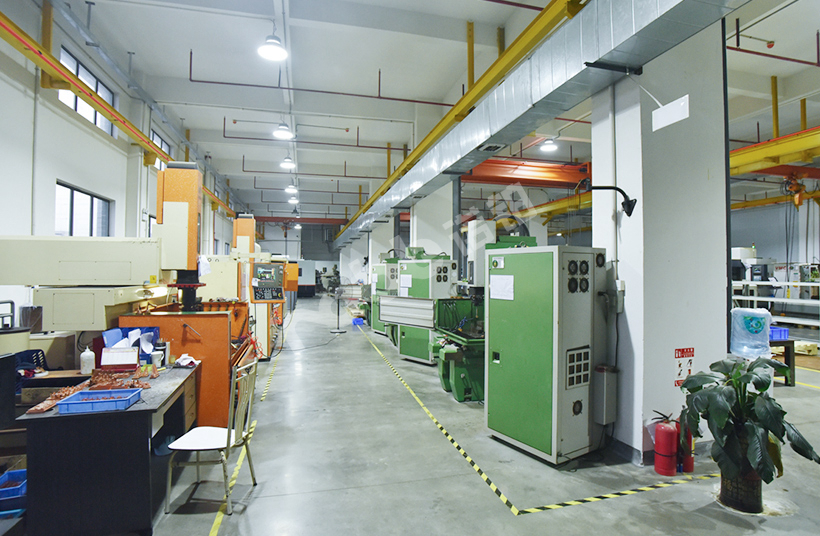 cnc machining equipment