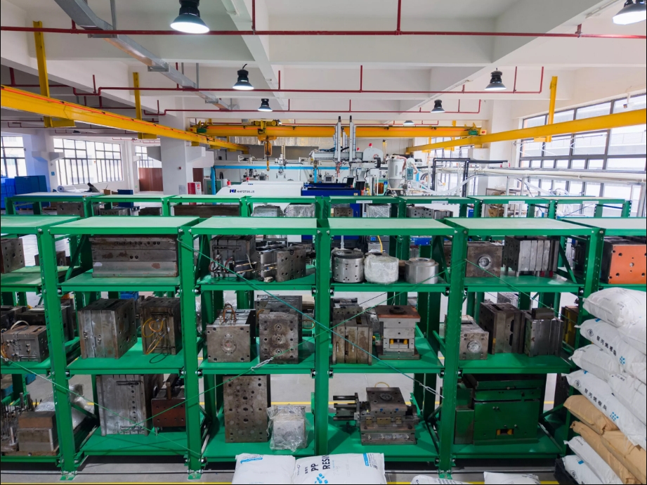 injection molding tooling