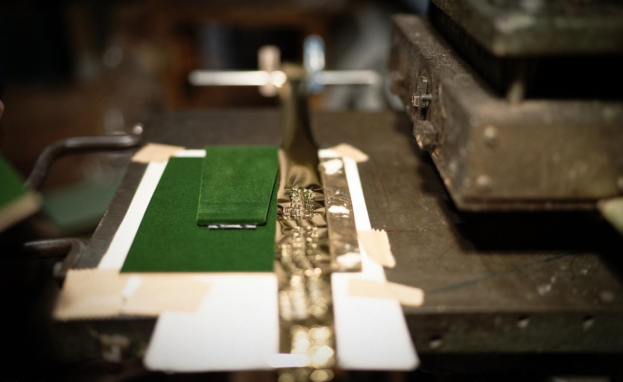 Scratches Dings and Handling Damage