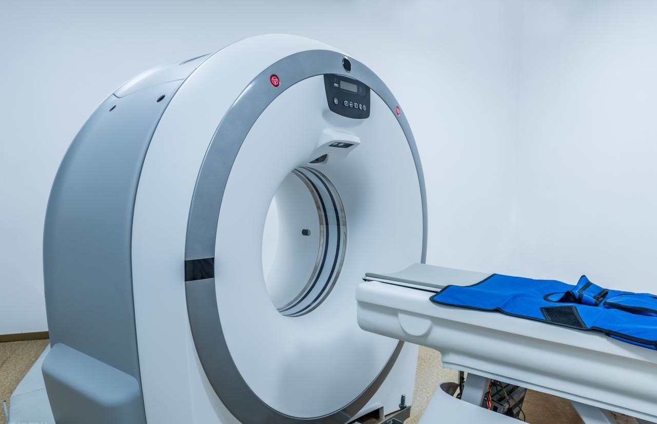 How CNC Machining and Molding Bring Radiotherapy Parts to Life
