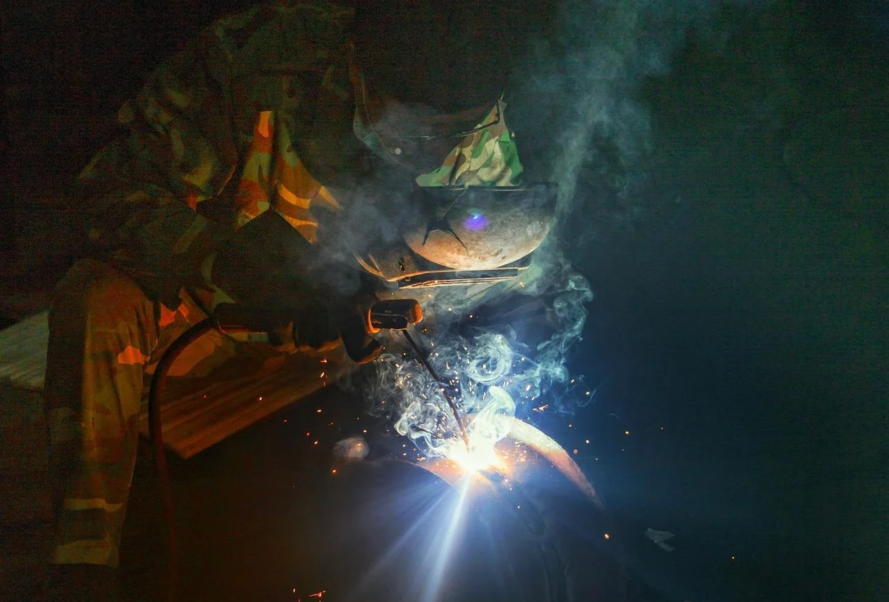 Laser Welding vs. Traditional Welding Which Process Wins in 2026