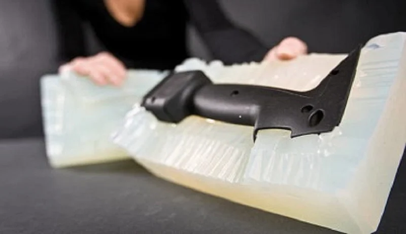 Step 3 Vacuum Degassing and Resin Casting