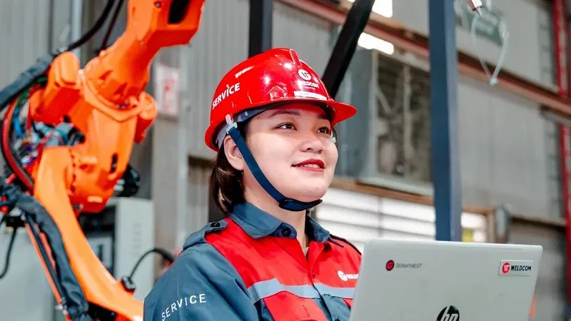 Choosing a Partner for Service Robot CNC Machining