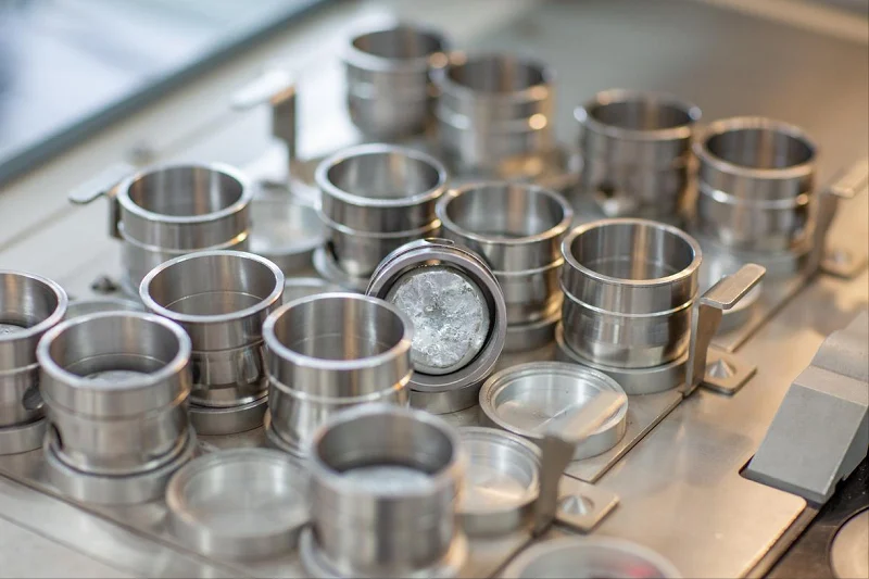 Comparison of Medical Grade 7075 Aluminum Alloy with Other Materials 1