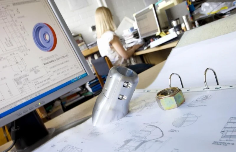 Design Considerations for Laboratory Sample Holder