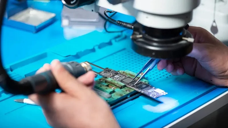 Designing Lab on Chip Components