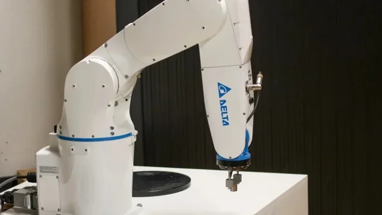 Fabricarea componentelor brațelor robotice - Tot ce trebuie să știi