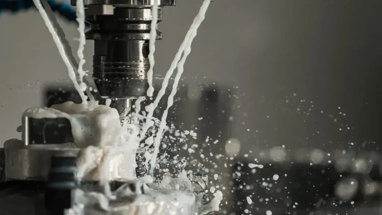 CNC-bearbejdning af prøvestativer Valg af materialer og processer