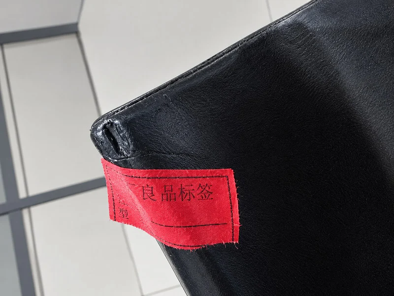 Short Shots at Corners and Surface Sink Marks